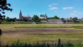 Fietsen langs de Maas
